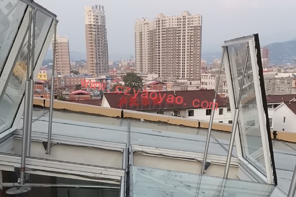 多種窗型如何選購電動(dòng)開窗器？