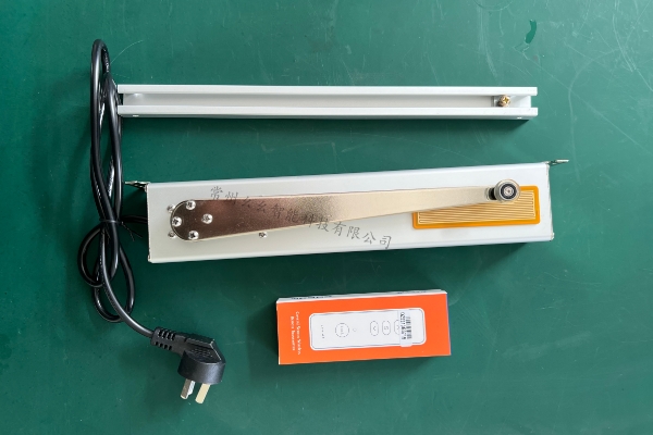 滑臂式電動開窗器在智能家居上的應(yīng)用廣泛